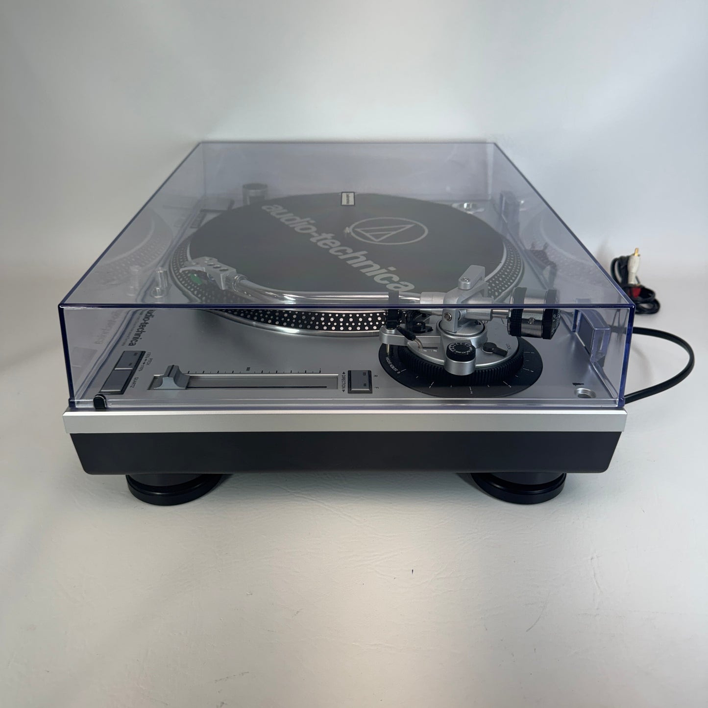 Audio Technica AT-LP120-USB Direct-Drive Professional Turntable