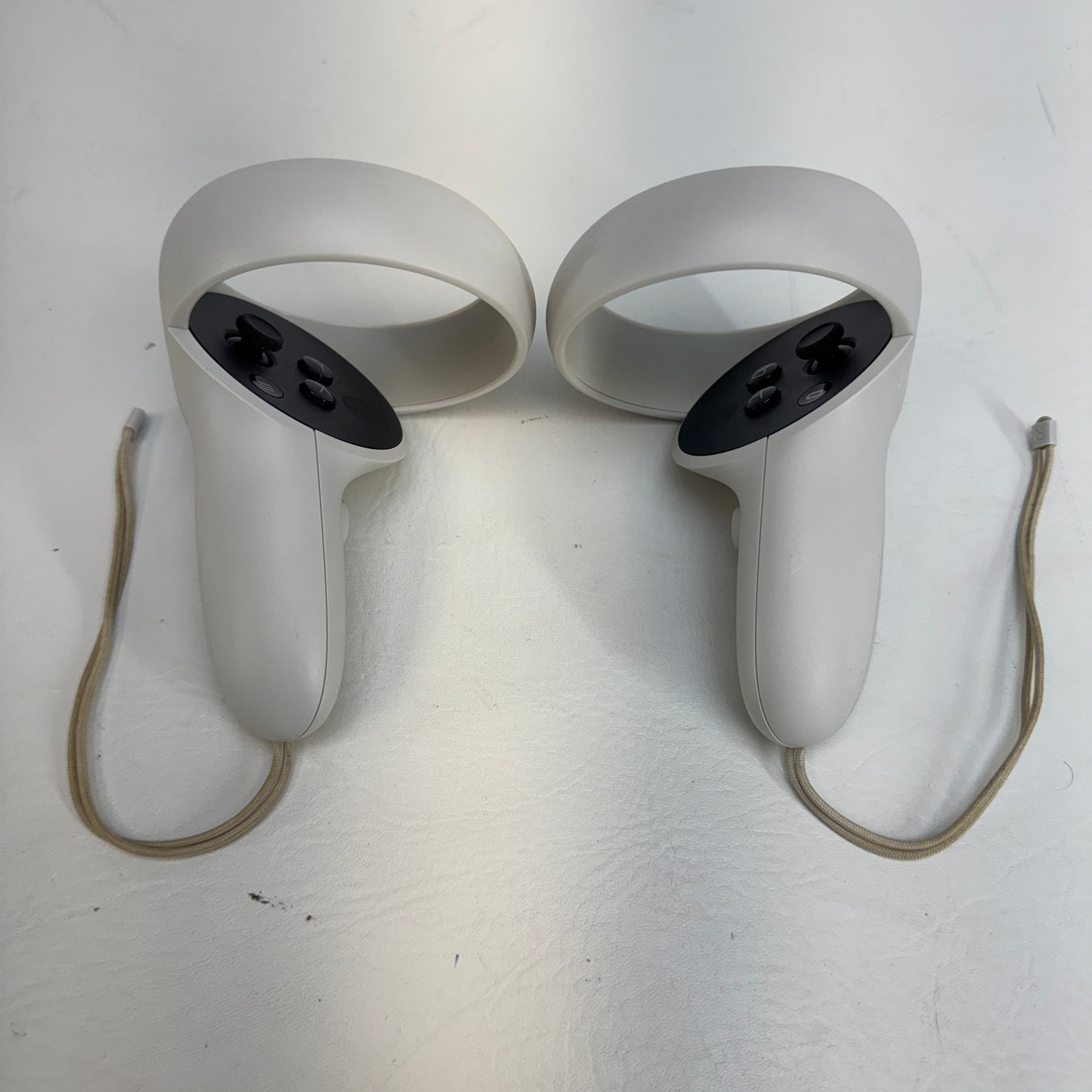 Meta Quest 2 64GB Standalone All-in-One VR Headset KW49CM