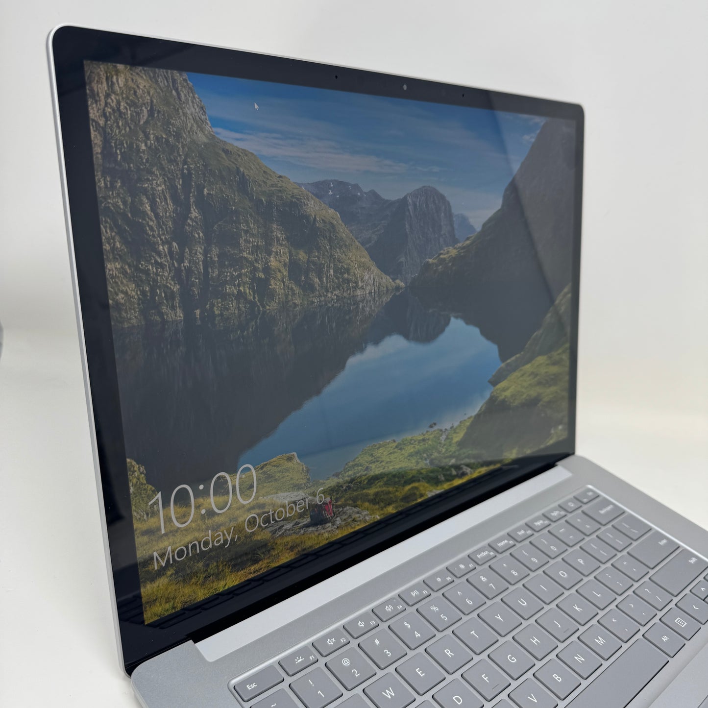 Microsoft Surface Laptop 4 1953 15" Ryzen 7 Microsoft Surface Edition 2.0GHz 8GB