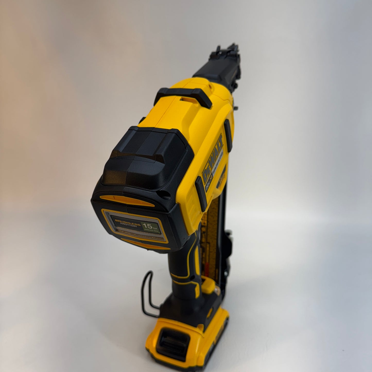 DeWalt DCN650 20V MAX Brushless 15GA Nail Finisher