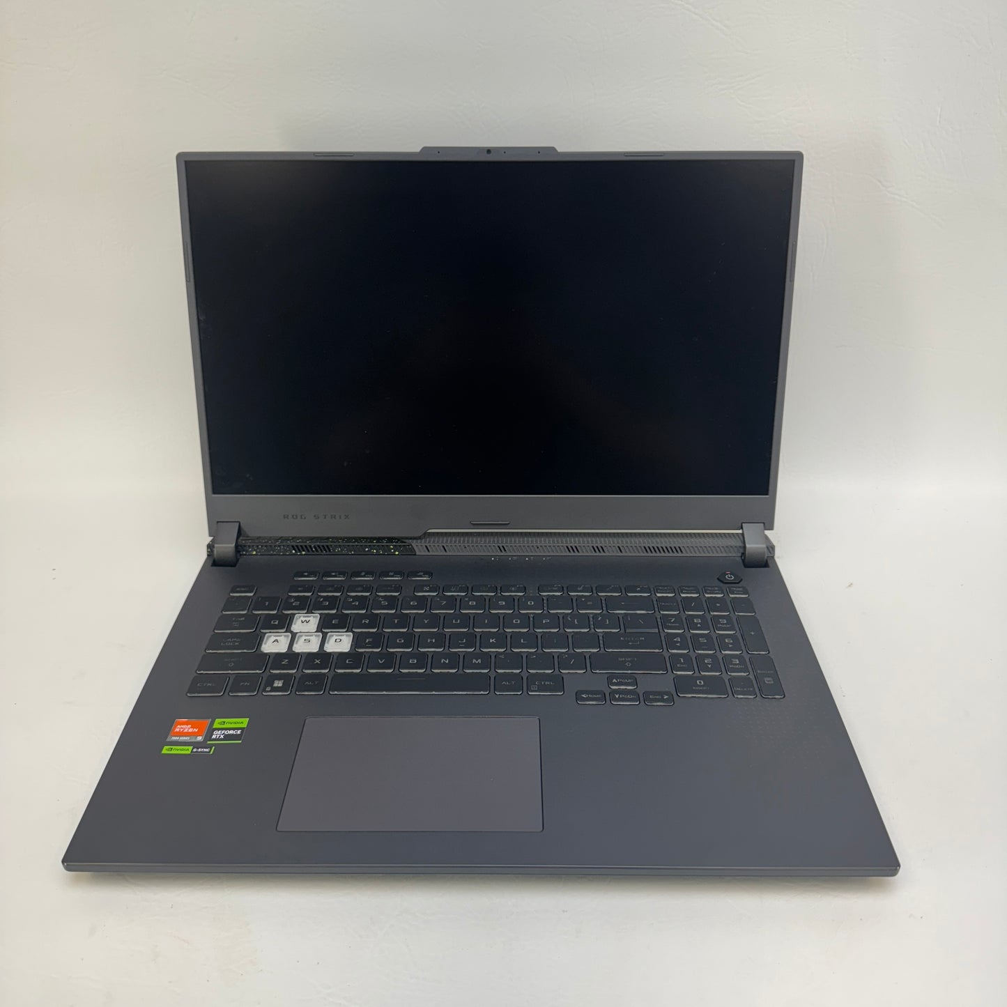 Asus ROG Strix G17 G713P 17.3" Ryzen 9 7845HX 3.0GHz 16GB RAM 1TB SSD