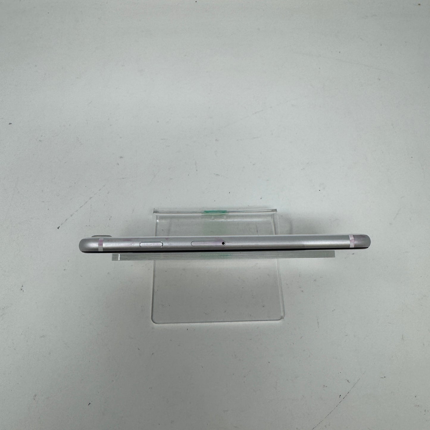 Unlocked Apple iPhone SE 2nd Gen 64GB White MX9T2KH/A