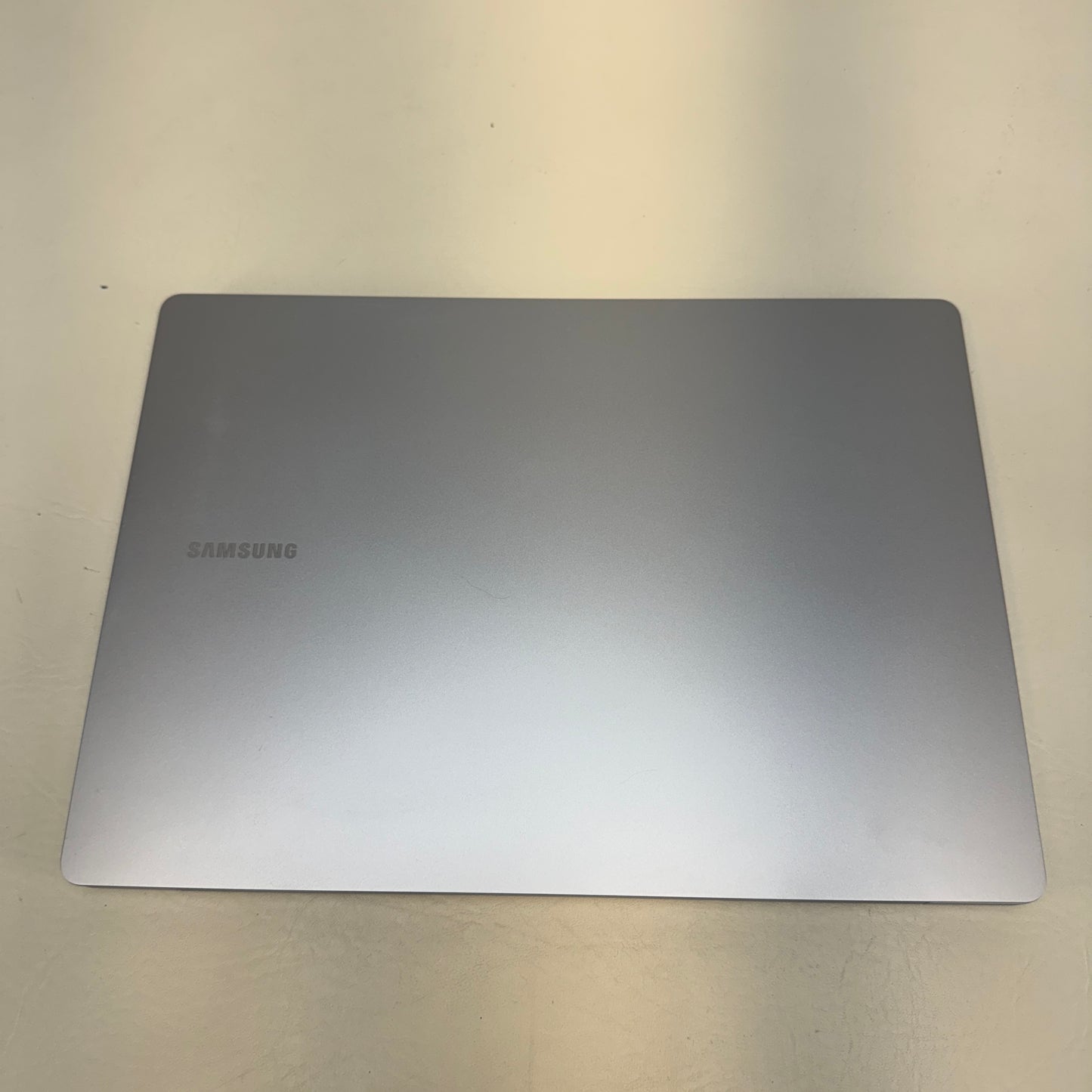 Samsung Galaxy Book4 Edge NP940XMA 14" Snapdragon X Elite X1E80100 3.4GHz 16GB