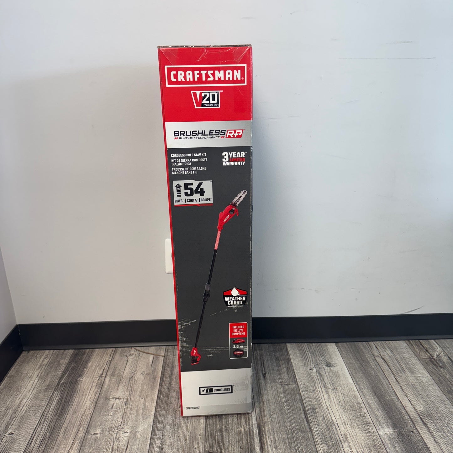 New Craftsman CMCPS630D1 20V Pole Saw Kit