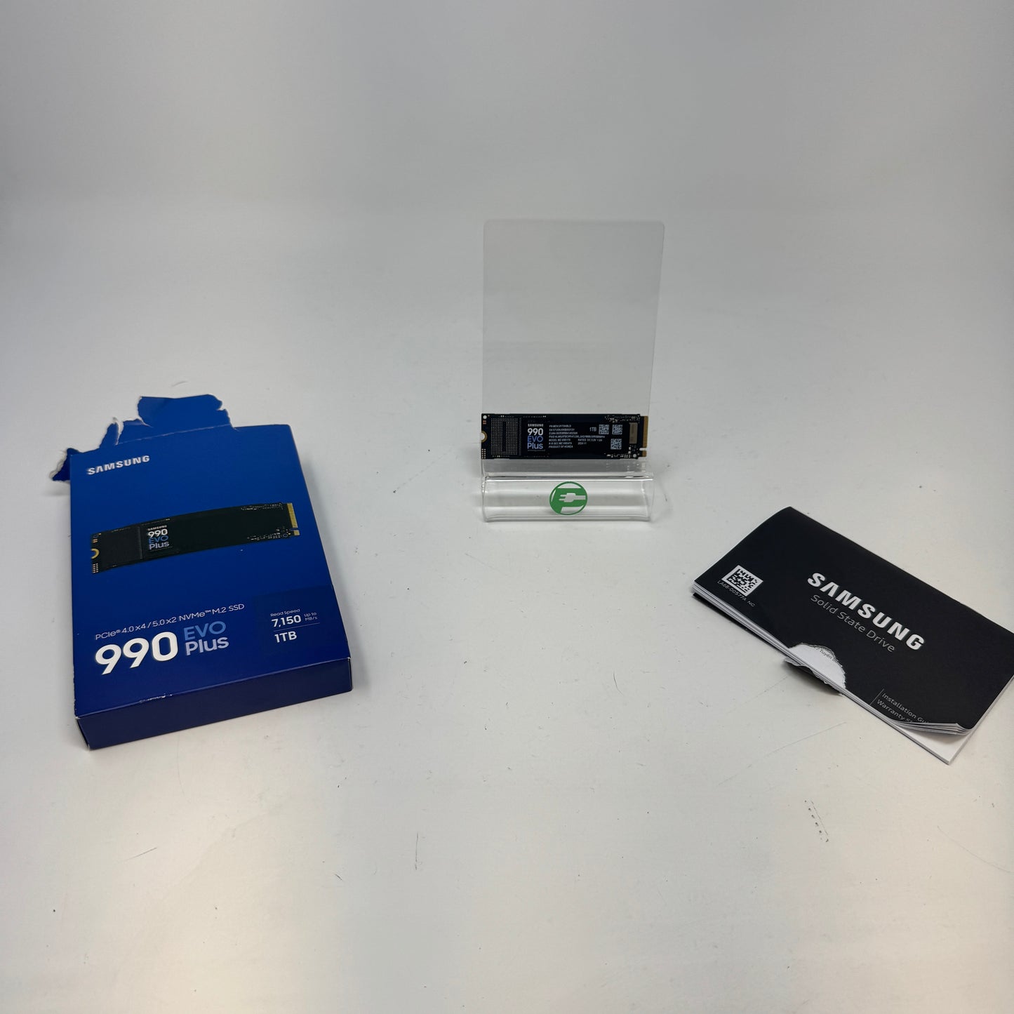 Samsung M.2 990 Evo Plus 1TB M.2 NVMe Gen 4.0 x 4 SSD MZ-V9S1T0B