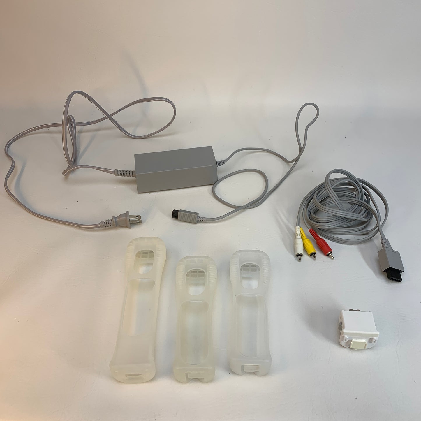 Nintendo Wii Video Game Console RVL-001 White