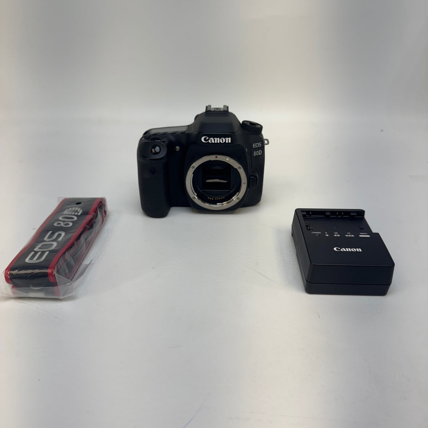 Canon EOS 80D 24.2MP Digital SLR DSLR Camera 1/8000 Shutter Count