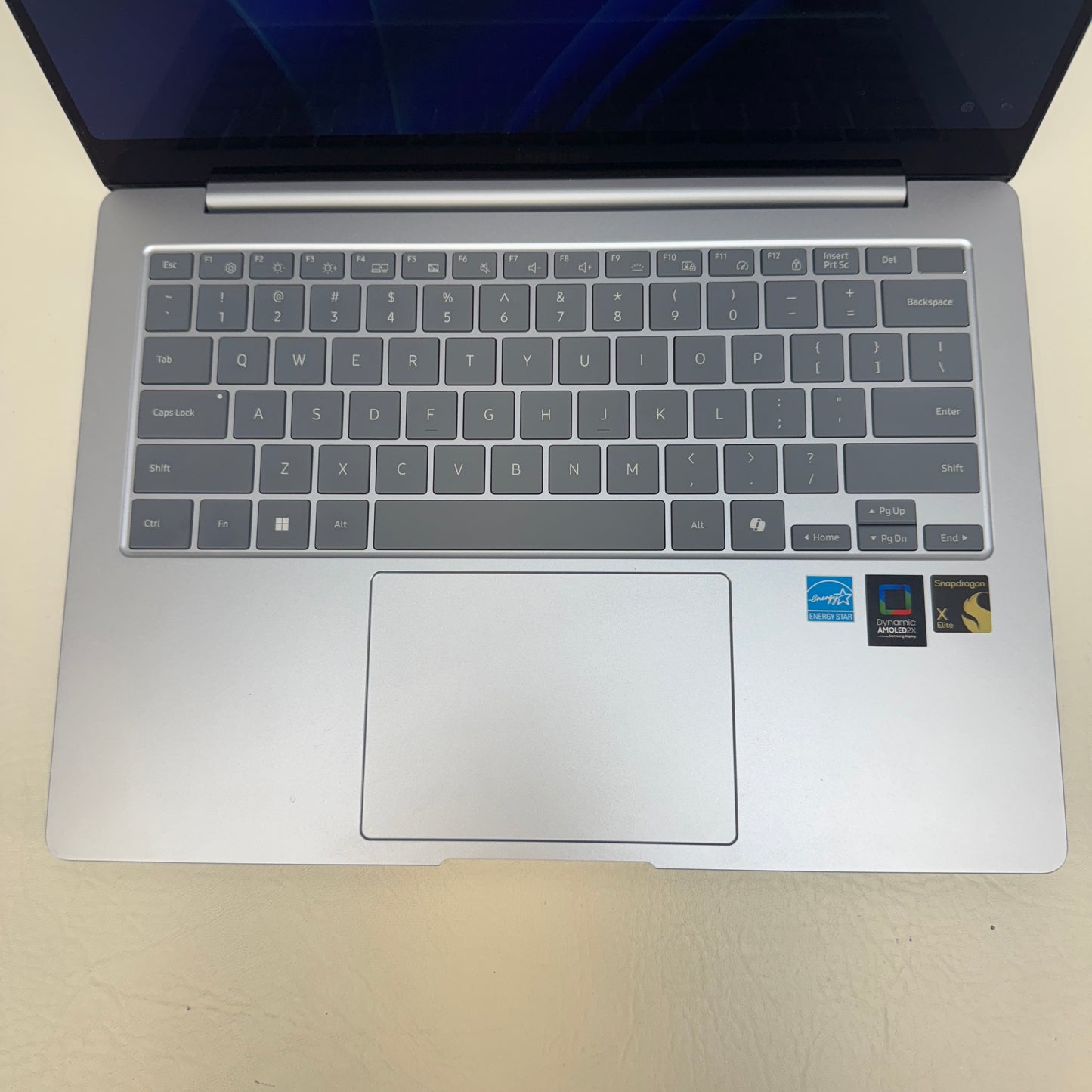 Samsung Galaxy Book4 Edge NP940XMA 14" Snapdragon X Elite X1E80100 3.4GHz 16GB