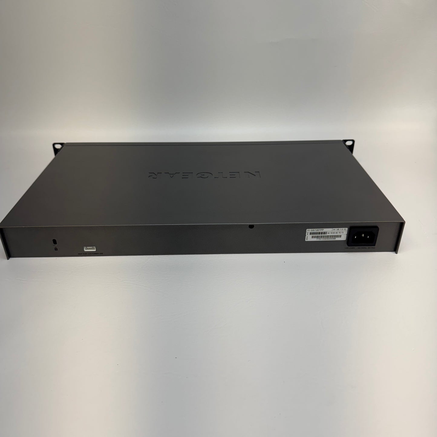 NETGEAR 24-Port Gigabit Ethernet GS728TPPV3 Ethernet Smart Switch GS728TPPV3