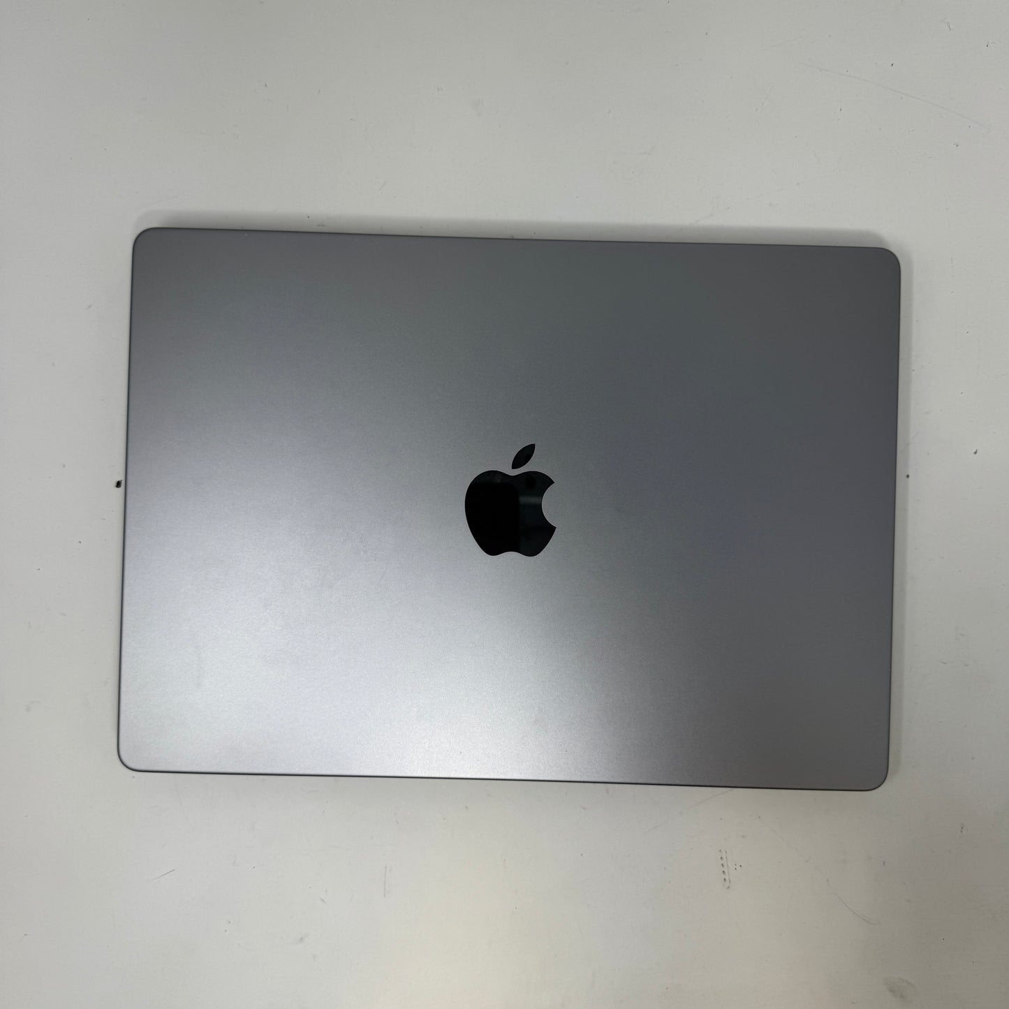2021 Apple MacBook Pro 14" M1 10 3.2GHz 32GB RAM 1TB SSD Z15H00105LL/A