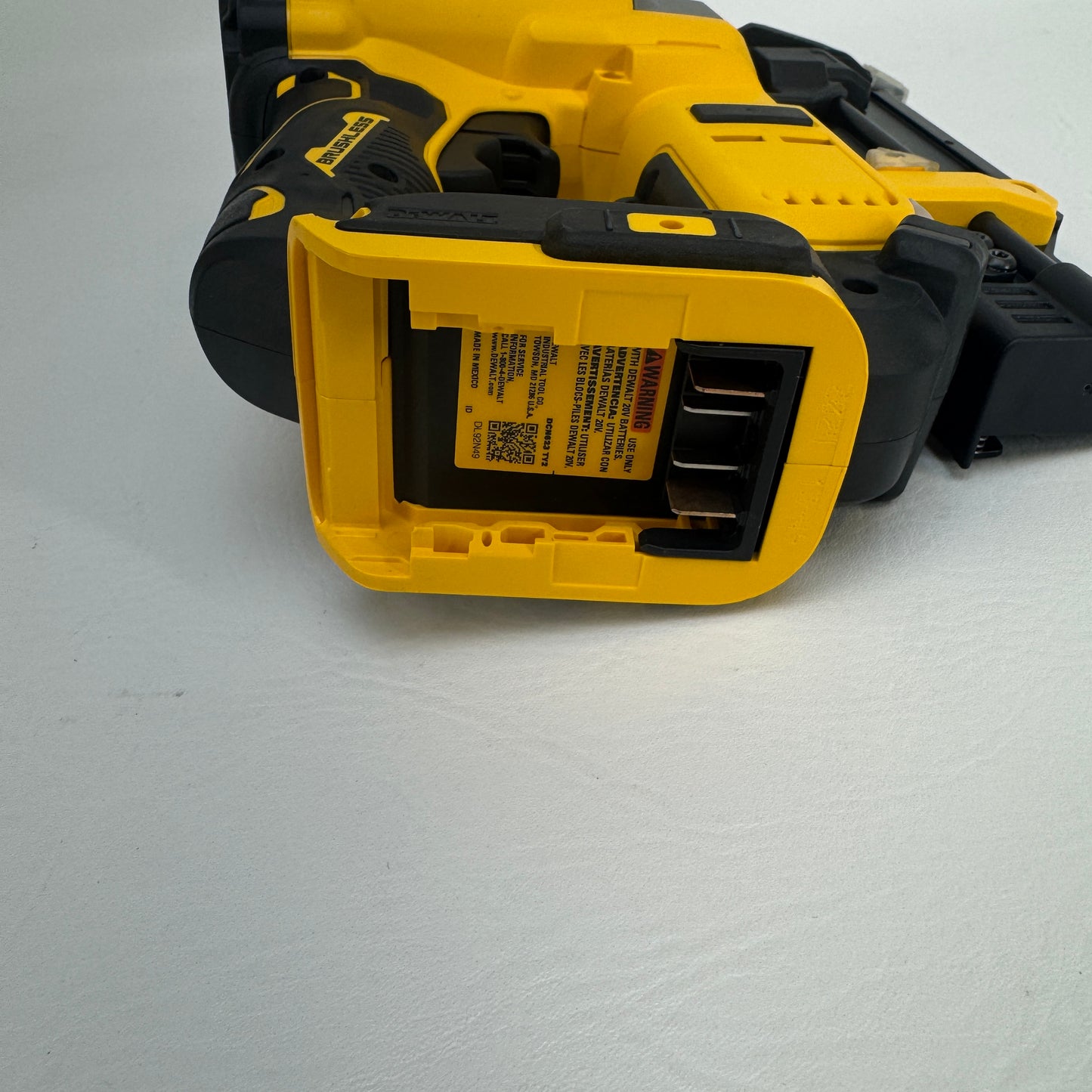 DeWalt DCN623 20V MAX 23GA Pin Nail