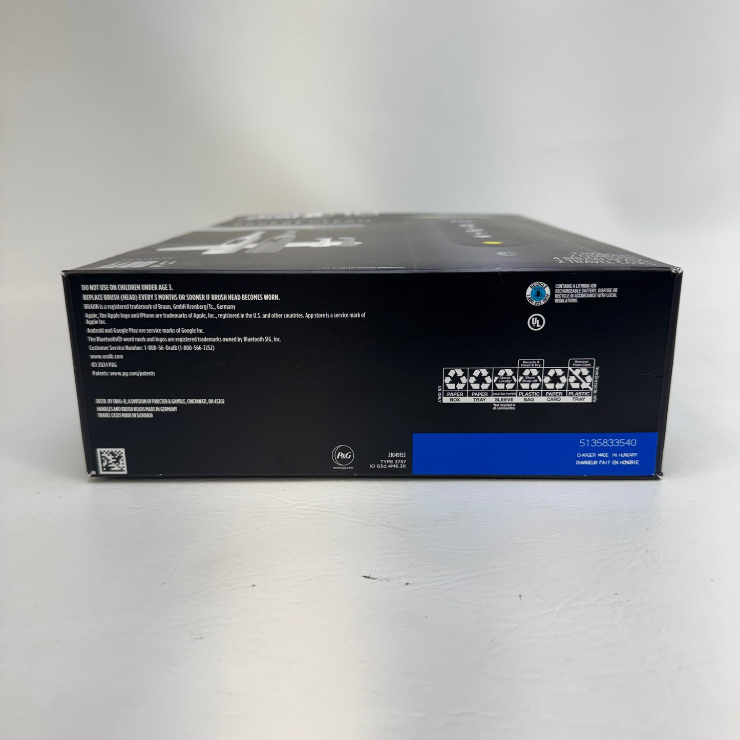 New Oral-B IO  Series 5 Dual Pack Electric Toothbrush Pack 21049153