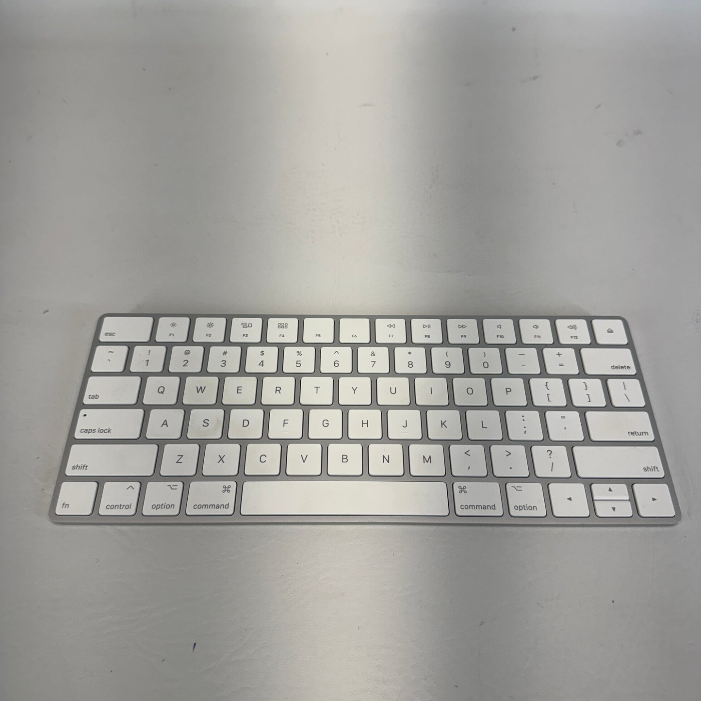 Apple Magic Keyboard with Magic Trackpad 2 White A1644