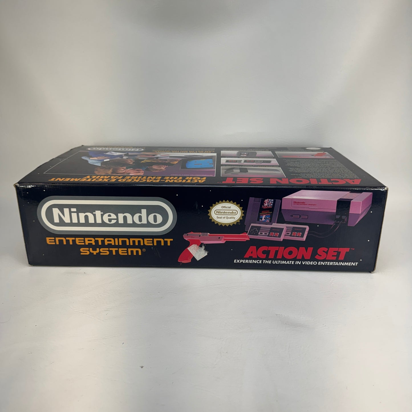 Nintendo Entertainment System NES Video Game Console NES-001 Gray