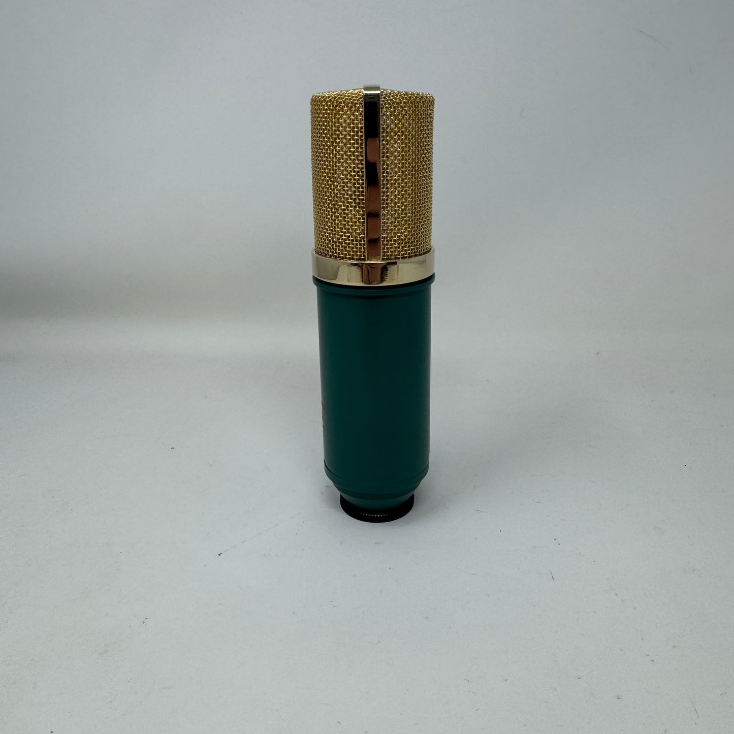 MXL V67G 30 Hz - 20kHz Condenser Studio Microphone
