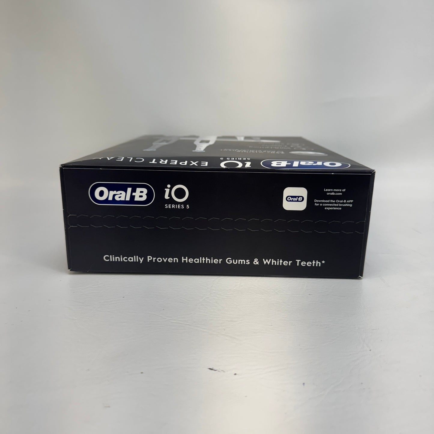 New Oral-B IO  Series 5 Dual Pack Electric Toothbrush Pack 21049153