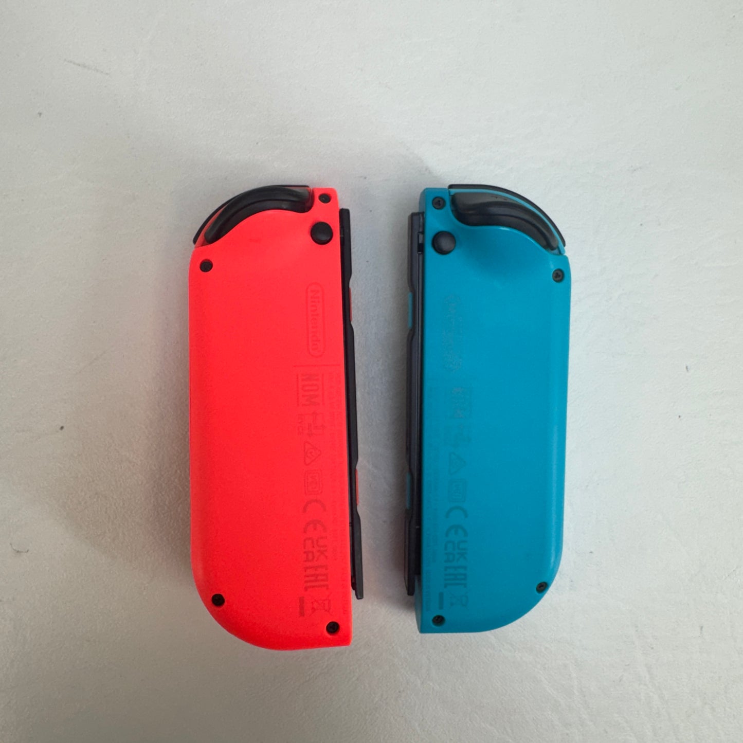 Nintendo Switch v2 Video Game Console HAC-001(-01)  Black