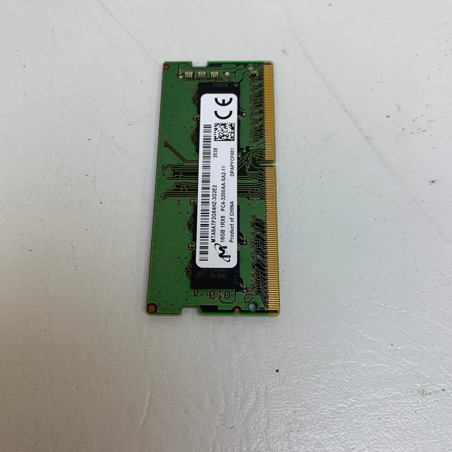 Micron MTA8ATF2G64HZ-3G2E2 16GB (1x16GB) RAM DDR4 3200MHz 2038