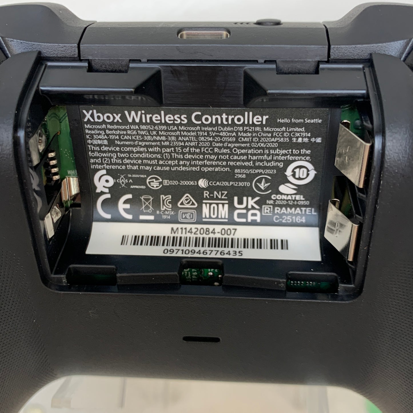 Microsoft Xbox Wireless Controller – Carbon Black (Series X|S, Model 1914)