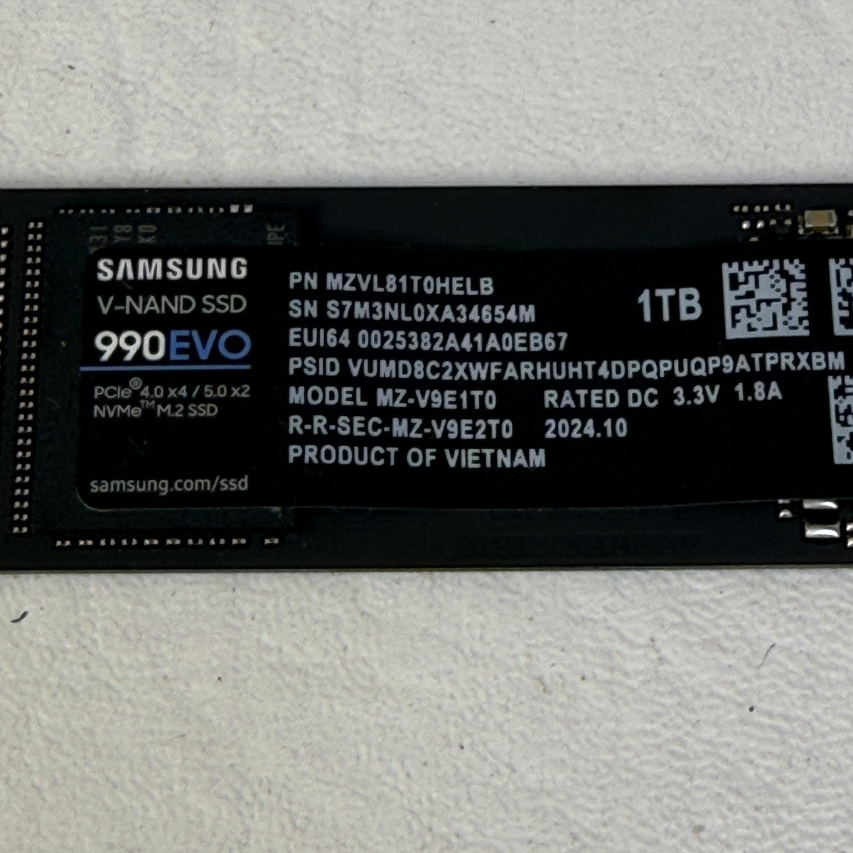 Samsung M.2 2280 MZ-V9E1T0 1TB M.2 NVMe Gen 4.0 x 4 SSD