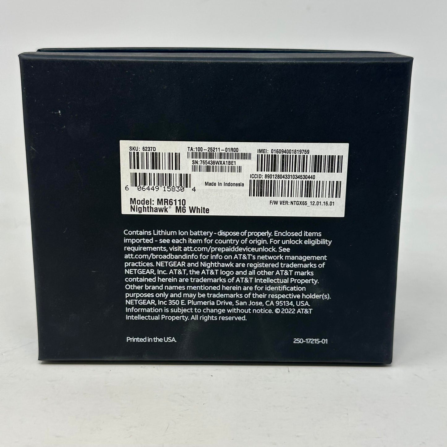 Netgear MR6110 Nighthawk M6 5G WiFi 6 Mobile Hotspot Router