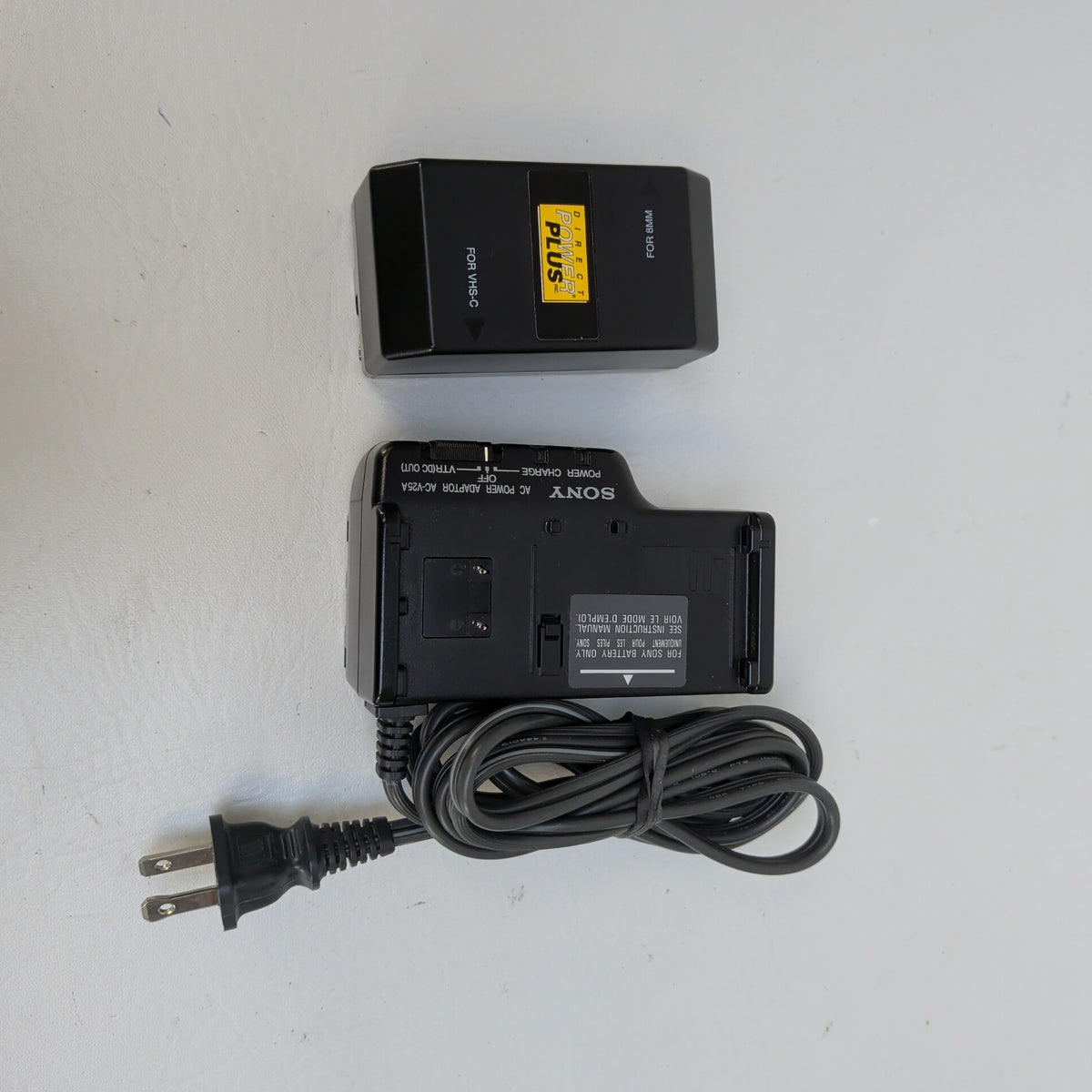 Sony Handycam Video 8 Camcorder CCD-FX630