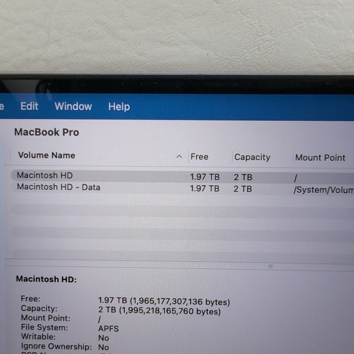 2021 Apple MacBook Pro 16" M1 Max 32C GPU 3.2GHz 32GB RAM 2TB SSD A2485