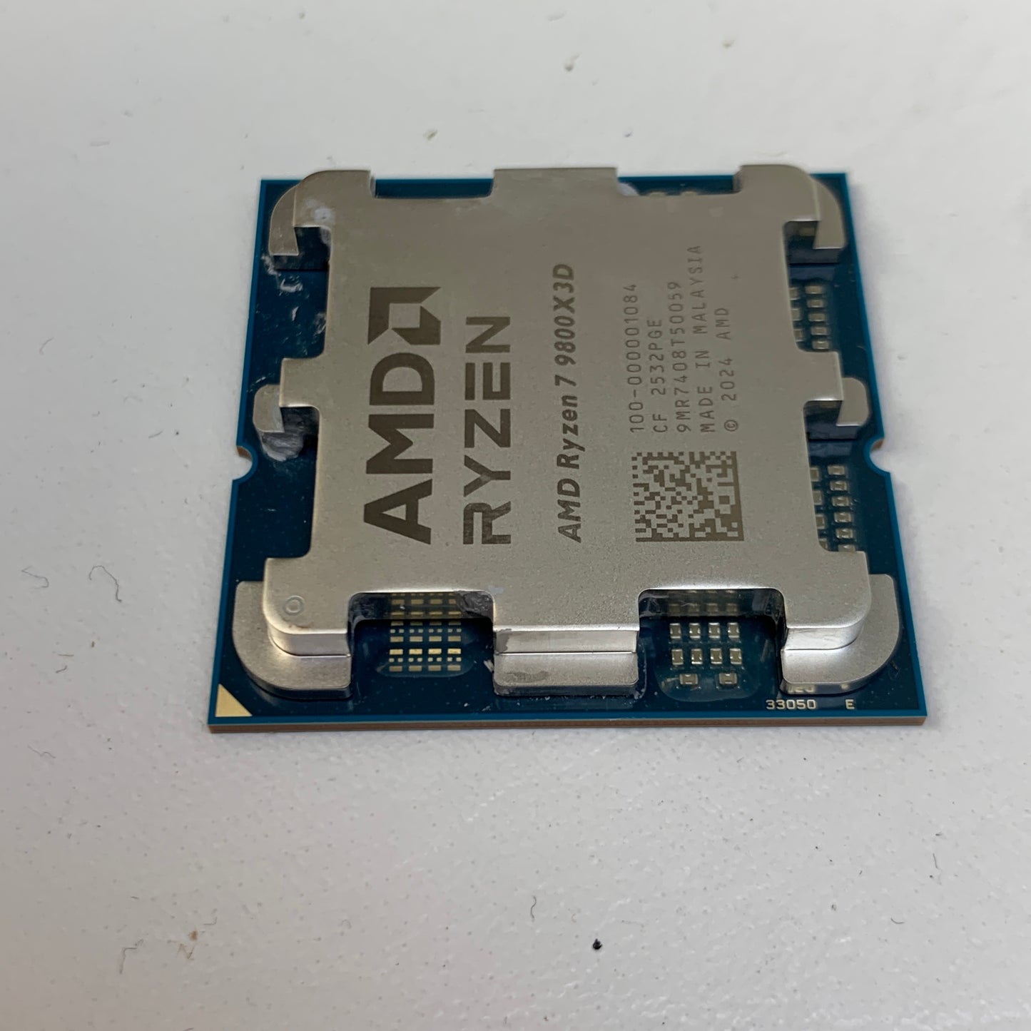 AMD Ryzen 7 9800X3D 4.70GHz 8 Core 100-000001084 16 Thread AM5