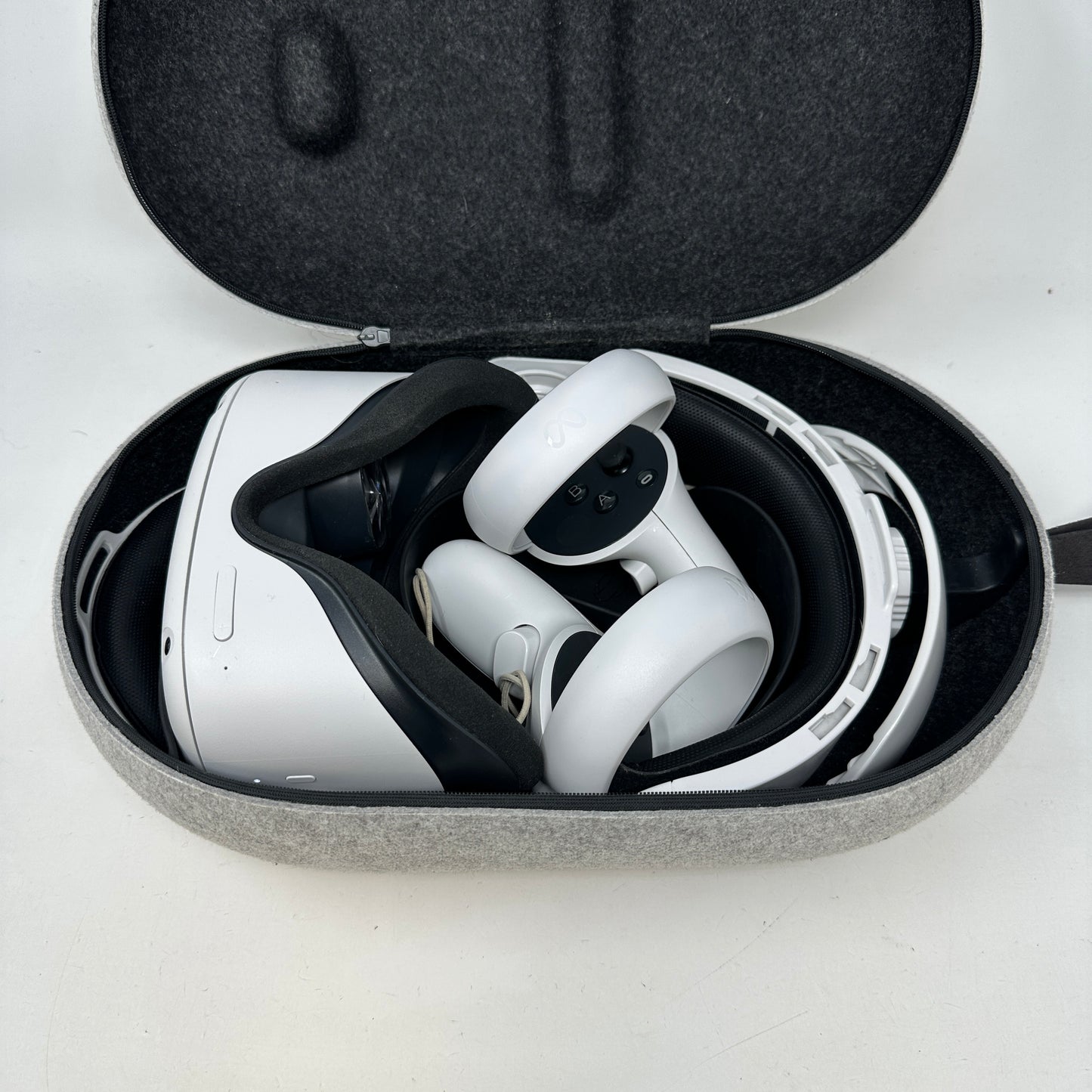 Meta Quest 2 128GB Standalone All-in-One VR Headset KW49CM