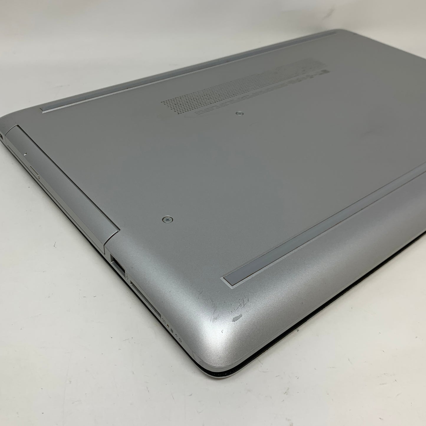 HP Laptop UU6LIRT 15.6" i5-8250U 1.6GHz 8GB RAM 128GB SSD