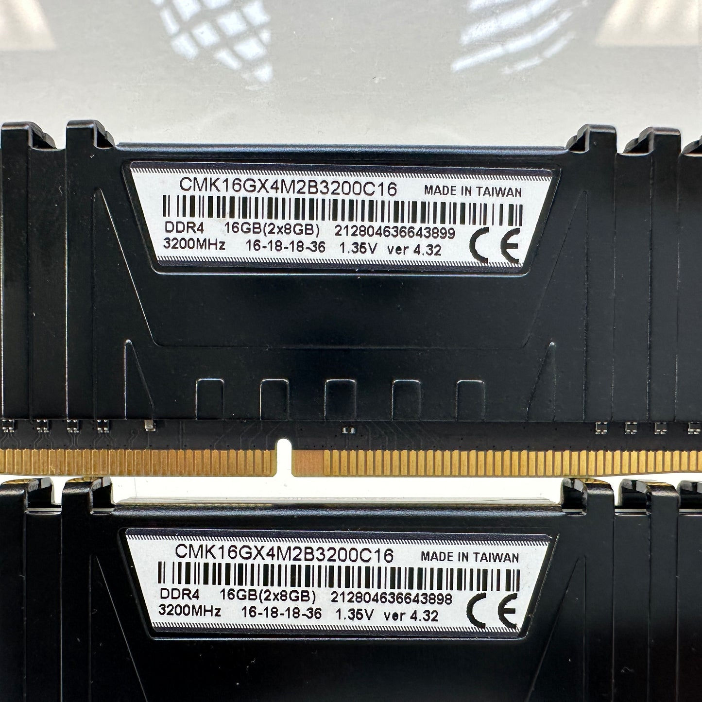 Corsair Vengeance LPX 16GB (2x8GB) RAM DDR4 2133MHz CMK16GX4M2B3200C16