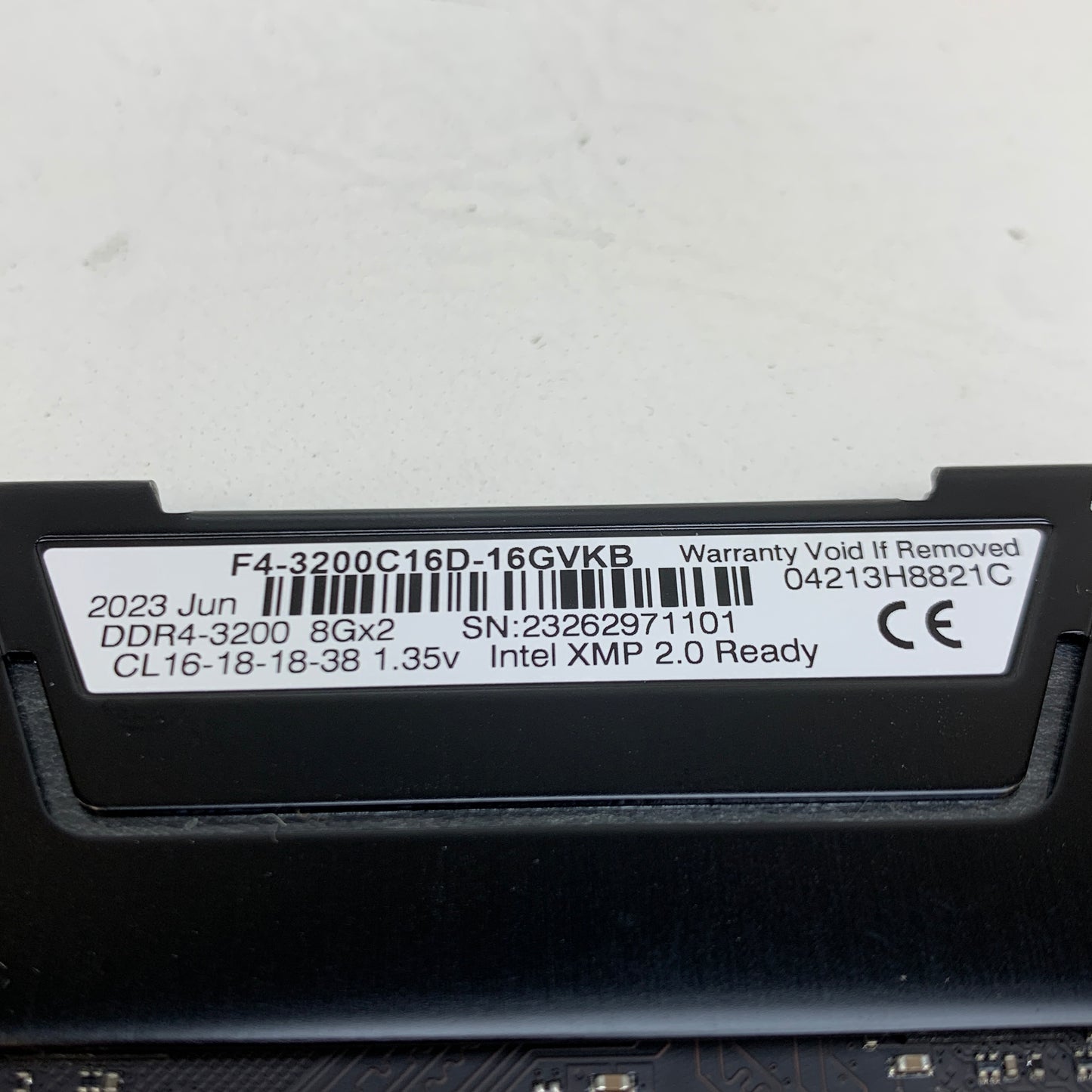 G.Skill RipJaws 16GB (2x8GB) RAM DDR4 3200MHz F4-3200C16D-16GVKB