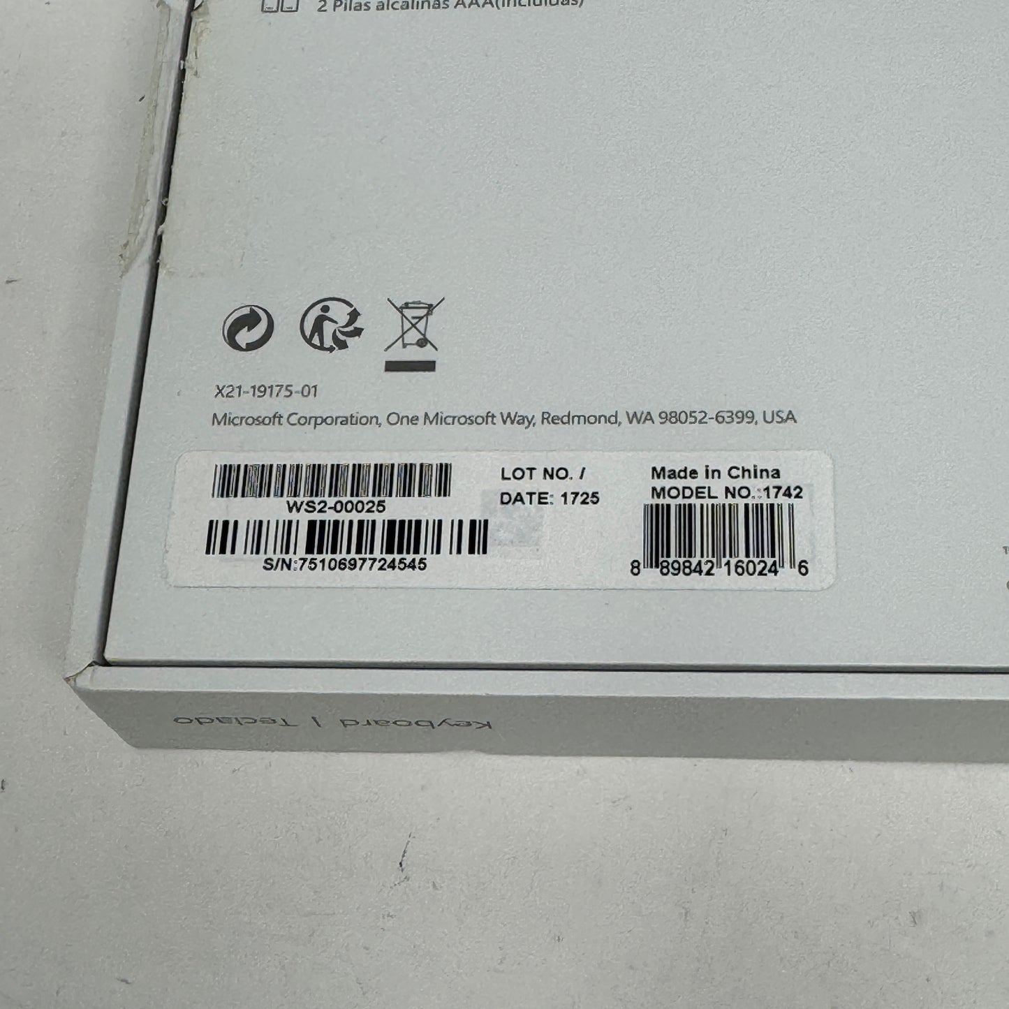Microsoft Surface Keyboard Model 1742 WS2-00025 Wireless Bluetooth Light Gray