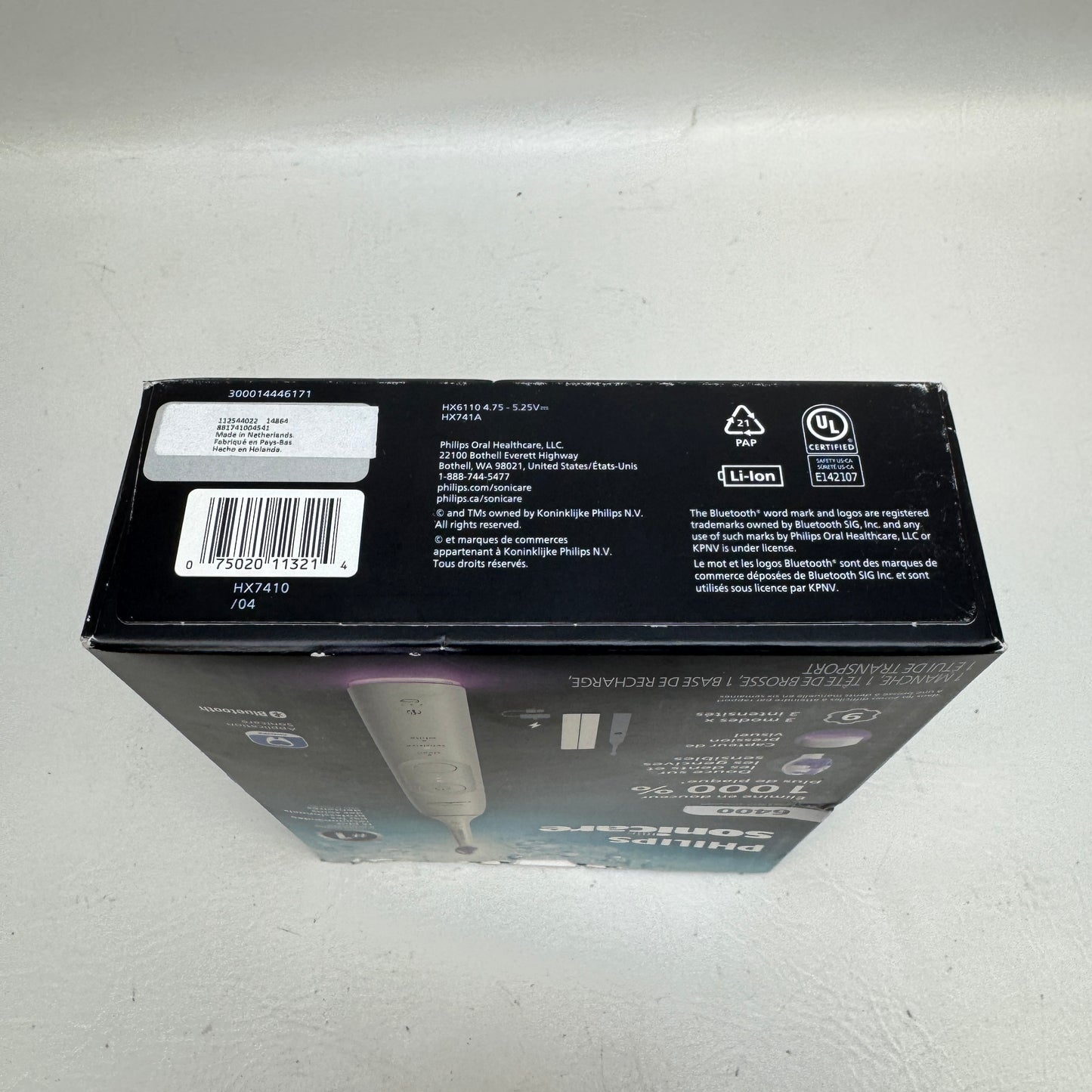 New Philips Sonicare 6400 Electric Toothbrush HX7410/04