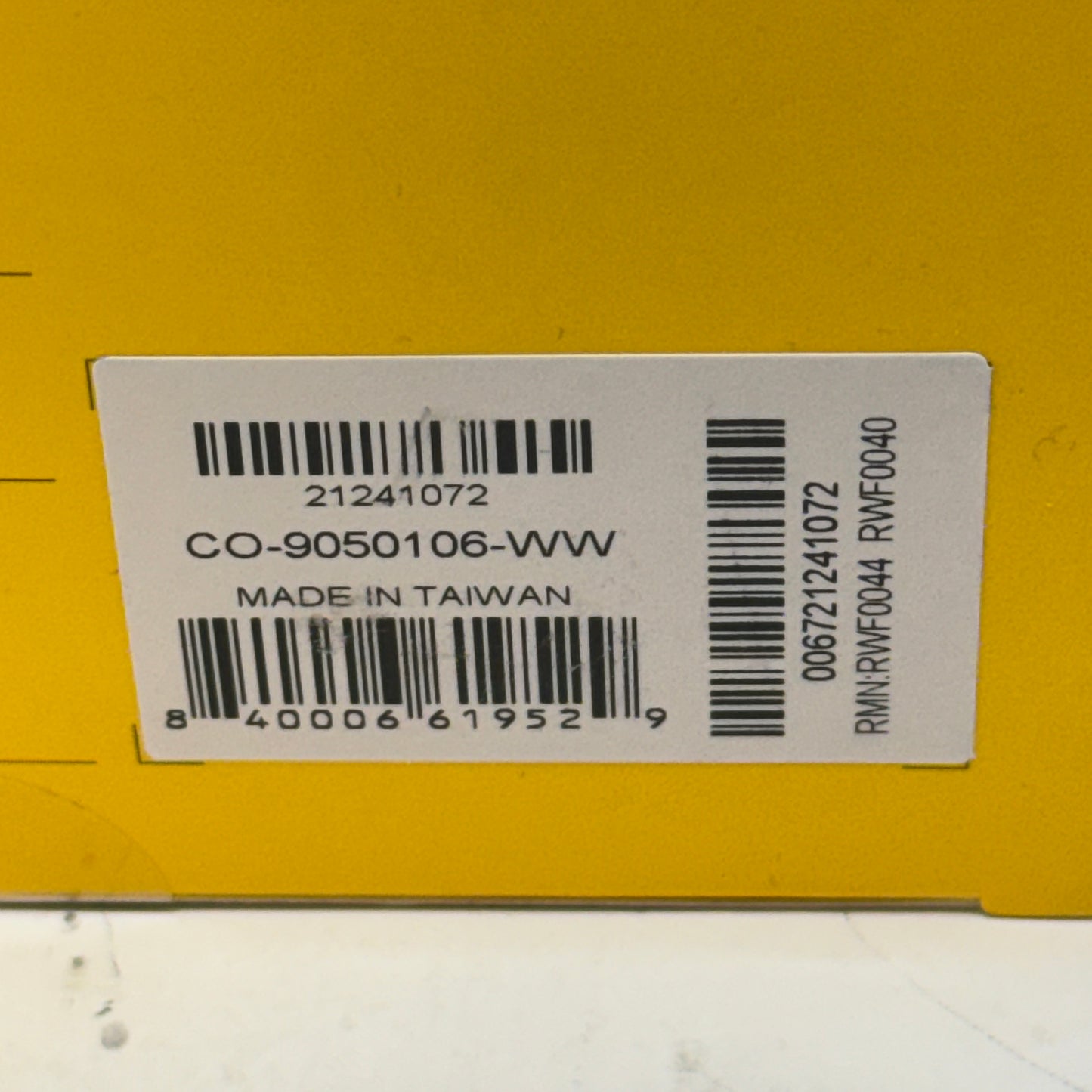 Corsair QL140 RGB White 2-Pack w/Lighting Node CORE - 140mm PWM PWM Case Fan