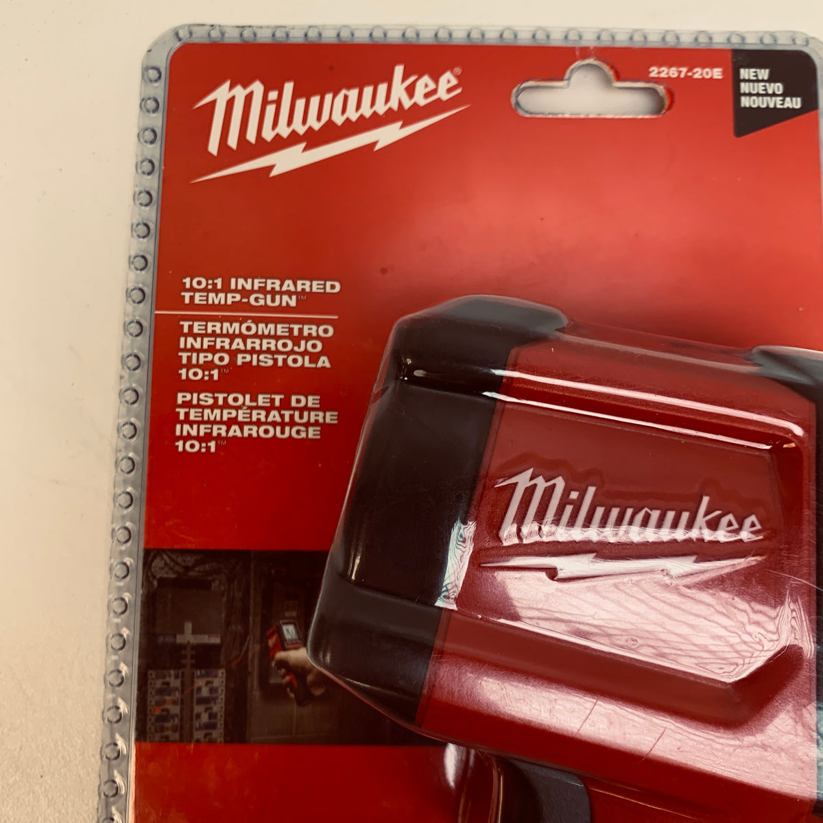 New Milwaukee 2267-20E 10:1 Infrared Temp-Gun Thermometer 9V Battery