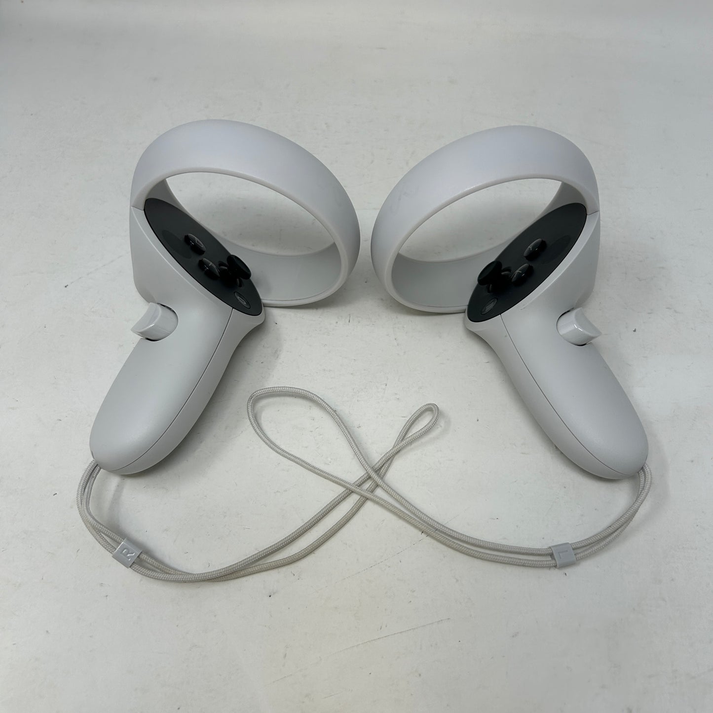 Meta Quest 2 64GB Standalone All-in-One VR Headset KW49CM