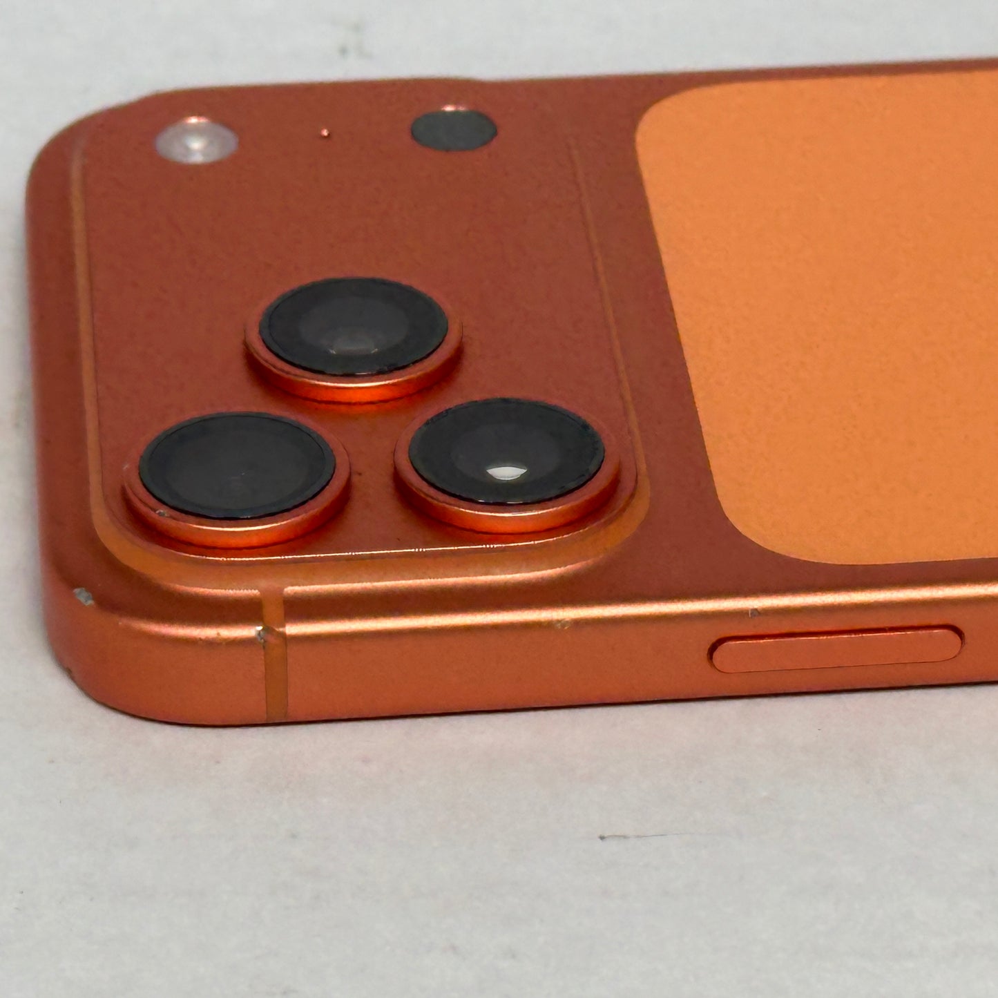Factory Unlocked Apple iPhone 17 Pro Max 256GB Cosmic Orange MFXH4LL/A