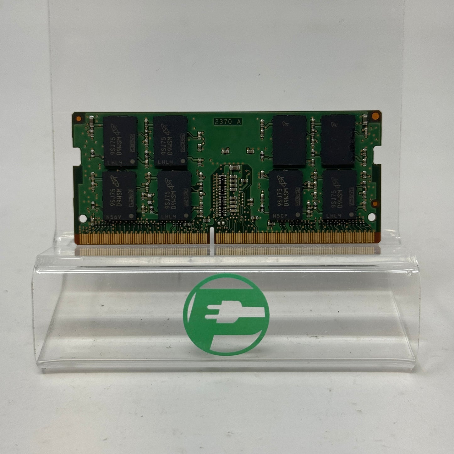 Micron MTA16ATF2G64HZ-3G2J1 16GB (1x16GB) RAM DDR4 3200MHz