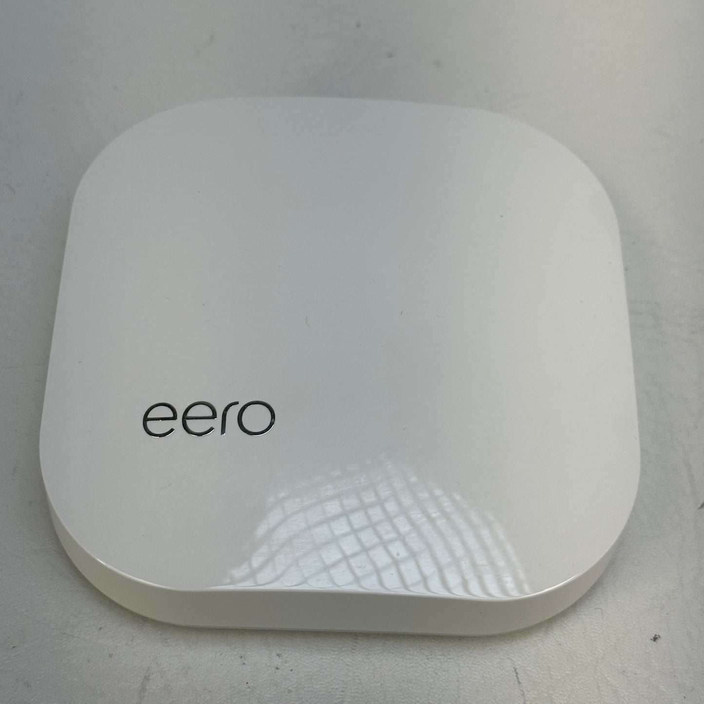 Eero Pro 2nd Gen Mesh Wi-Fi Route B010001