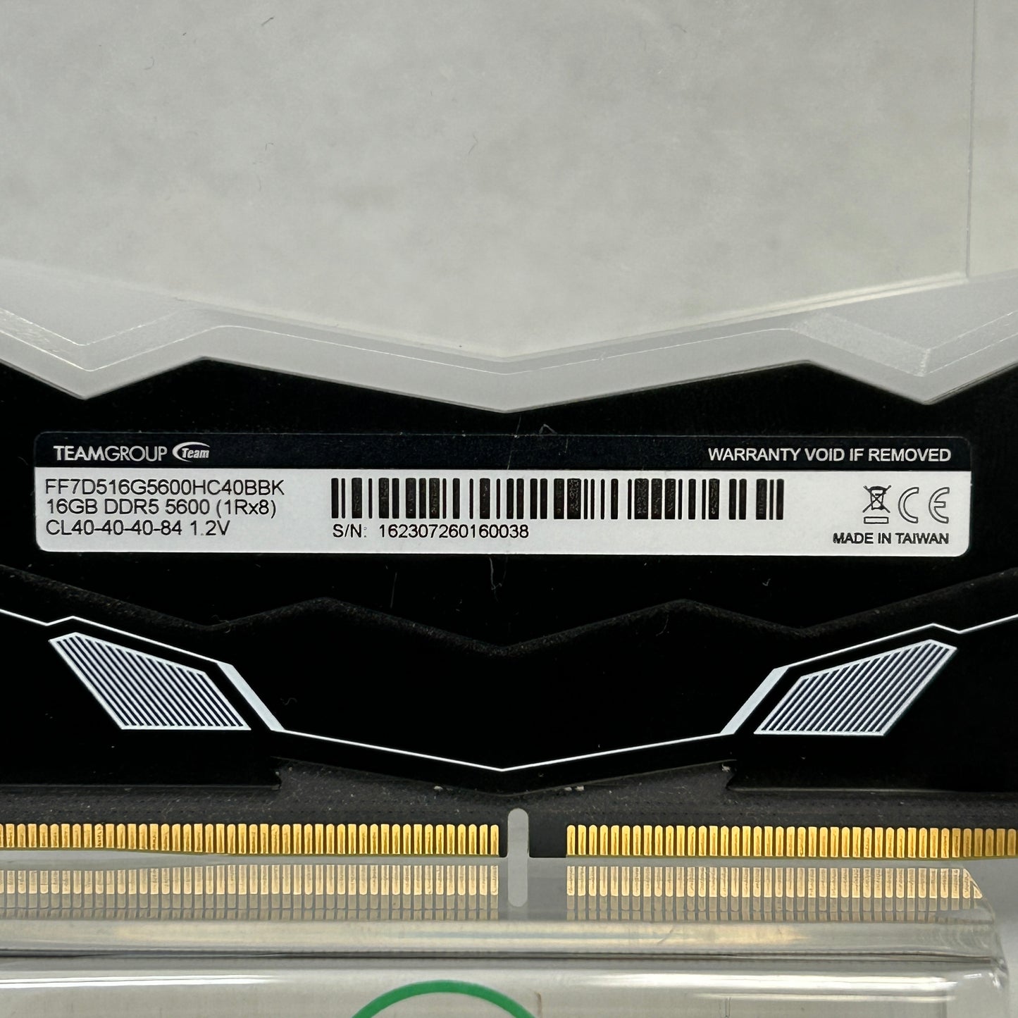 TeamGroup T-Force Delta RGB 32GB (2x16GB) RAM DDR5 5600MHz FF7D516G5600HC40BBK