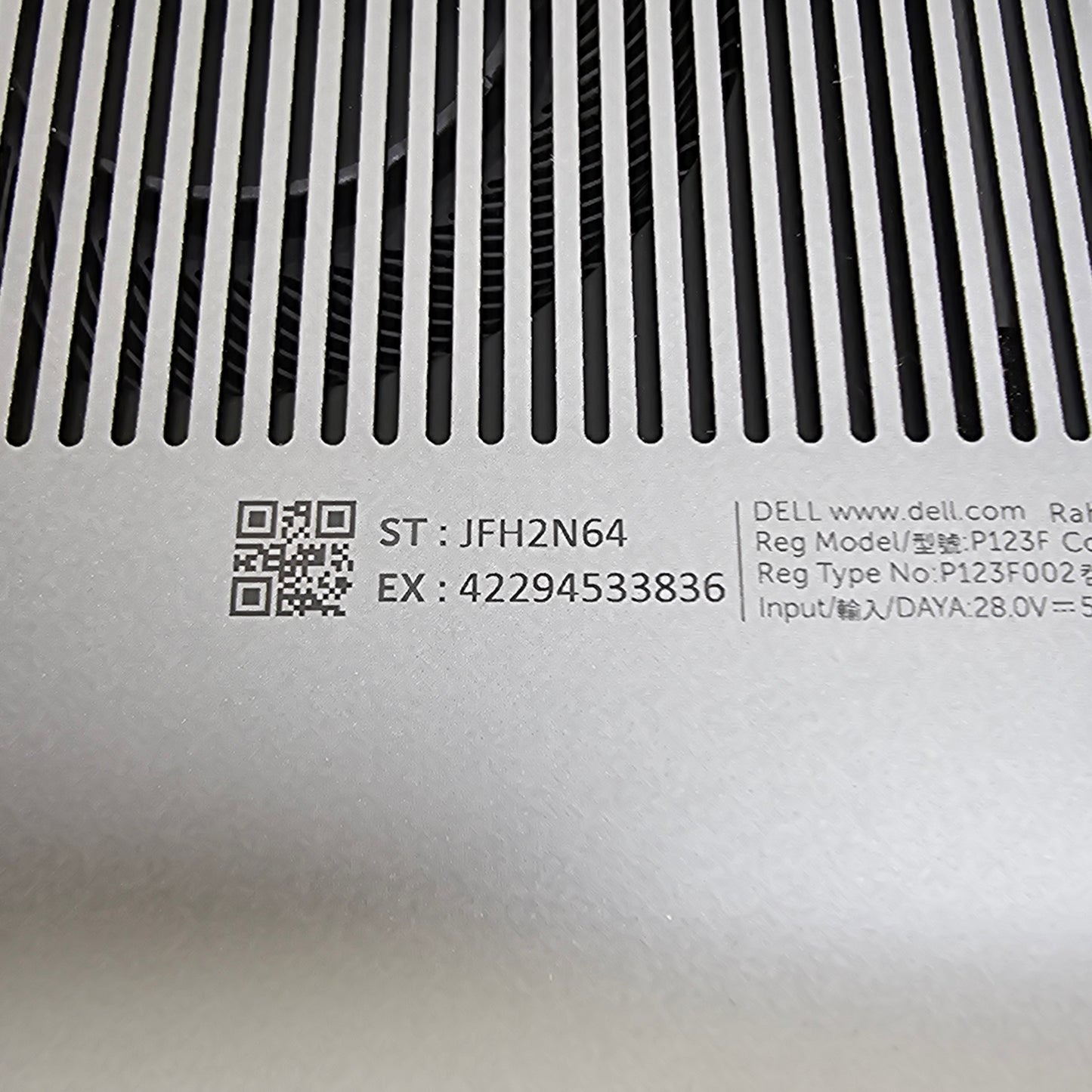 Dell Precision 5690 16" Core Ultra 7 165H 3.8GHz 64GB RAM 1TB SSD RTX A1000