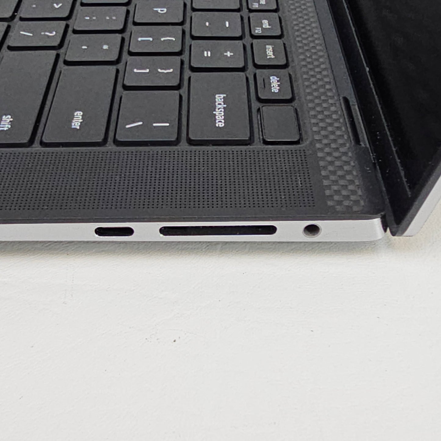 Dell Precision 5550 15.6" i7-10750H 2.6GHz 16GB RAM 256GB SSD Quadro T1000