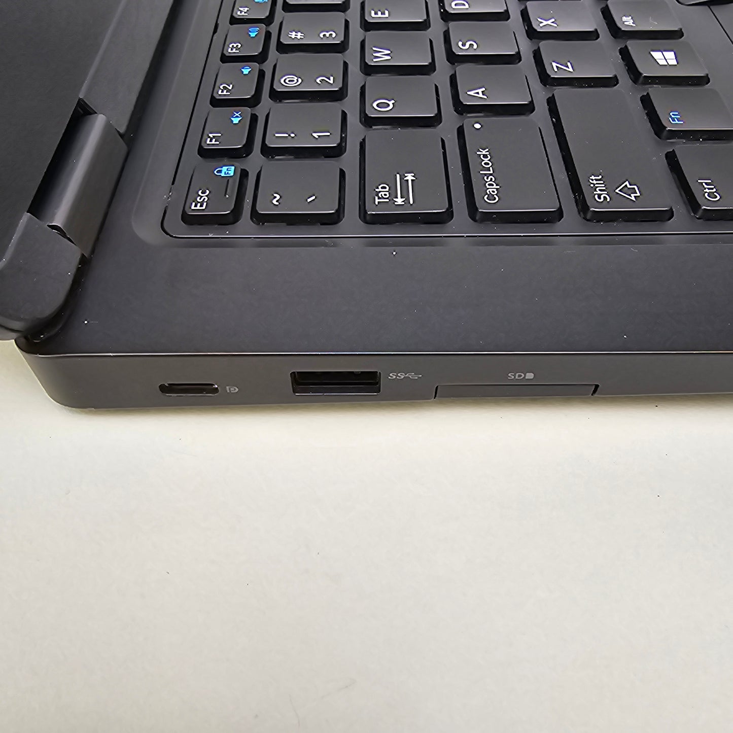 Dell Latitude 5490 P72G 14" i5-8250U 1.8GHz 16GB RAM 512GB SSD