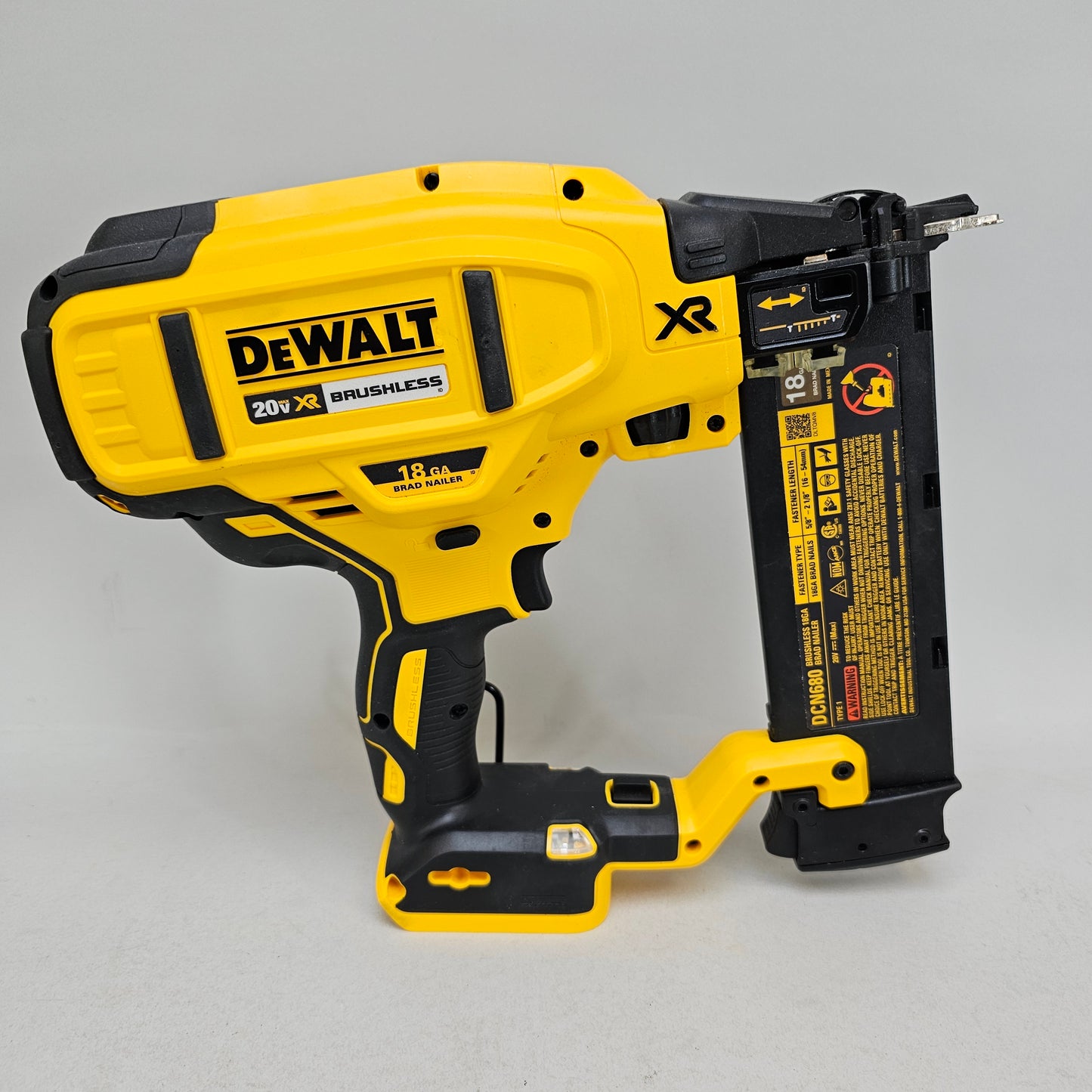 DeWalt DCN680 20V MAX XR Brushless 18GA Brad Nailer