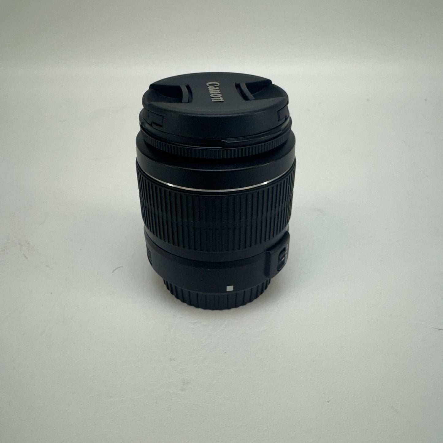 Canon EF-S 18-55mm f/3.5-5.6 III 18-55mm f/3.5-5.6 III