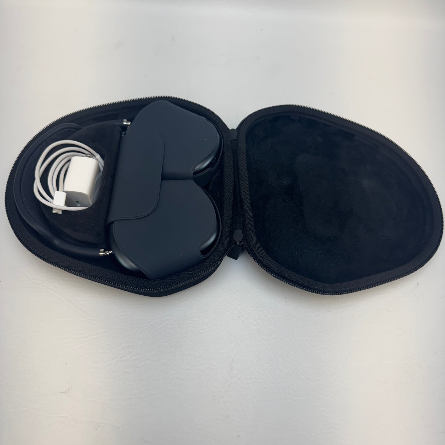 Apple AirPods Max Wireless Over-Ear Headphones Midnight MWW43AM/A