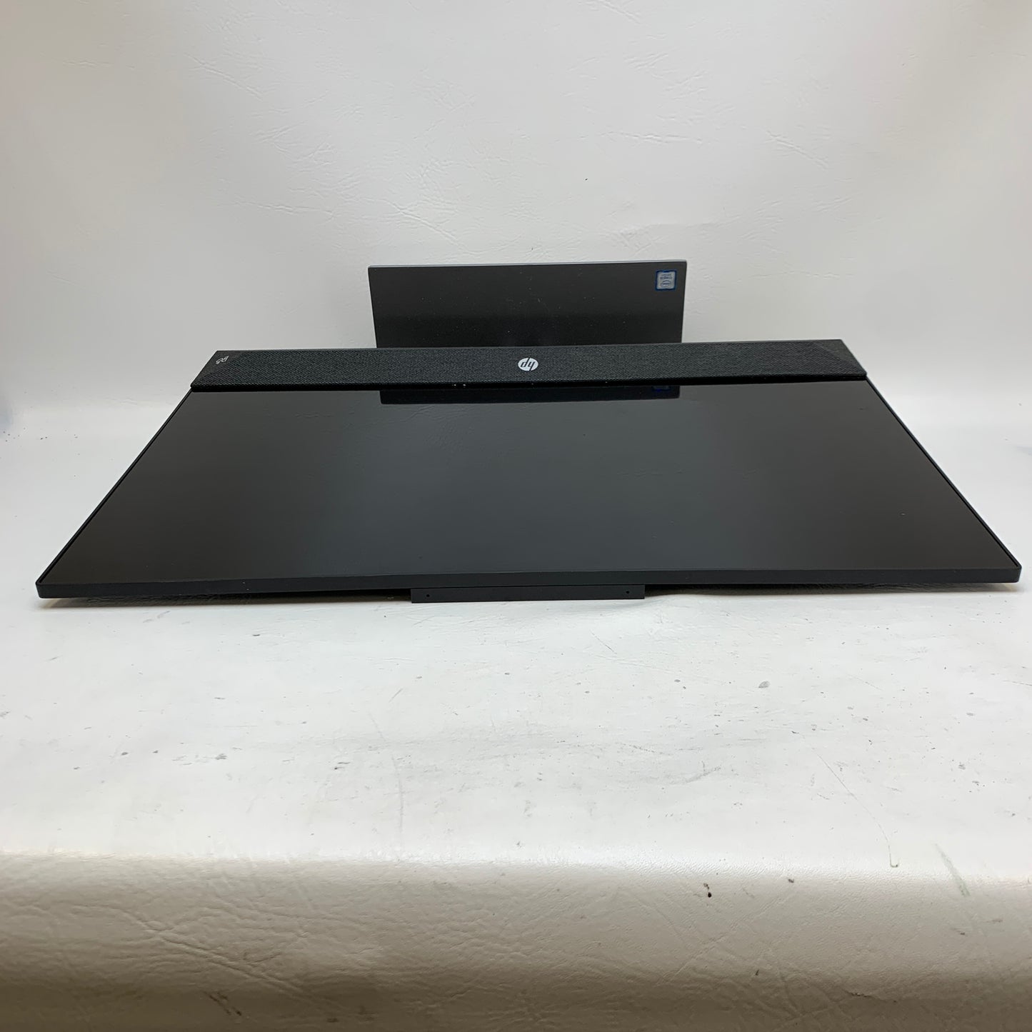 HP Pavilion 23.8" i5-8400T 1.70GHz 8GB RAM 1TB HDD