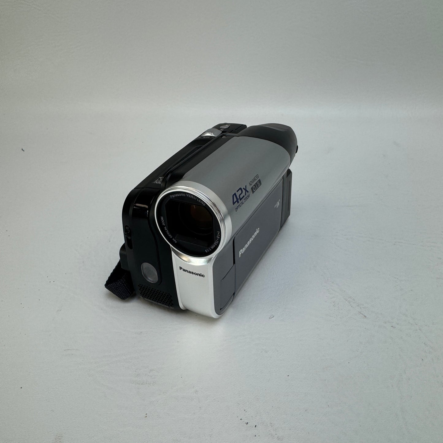 Panasonic PV-GS90P Digital Video Camcorder