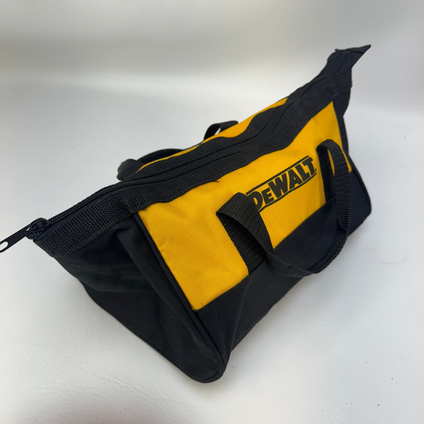 DeWalt DCD798D1 20V 1/2" (13mm) Cordless Drill Driver